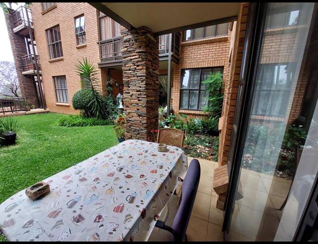 1 BEDROOM APARTMENT FOR SALE IN NEWLANDS